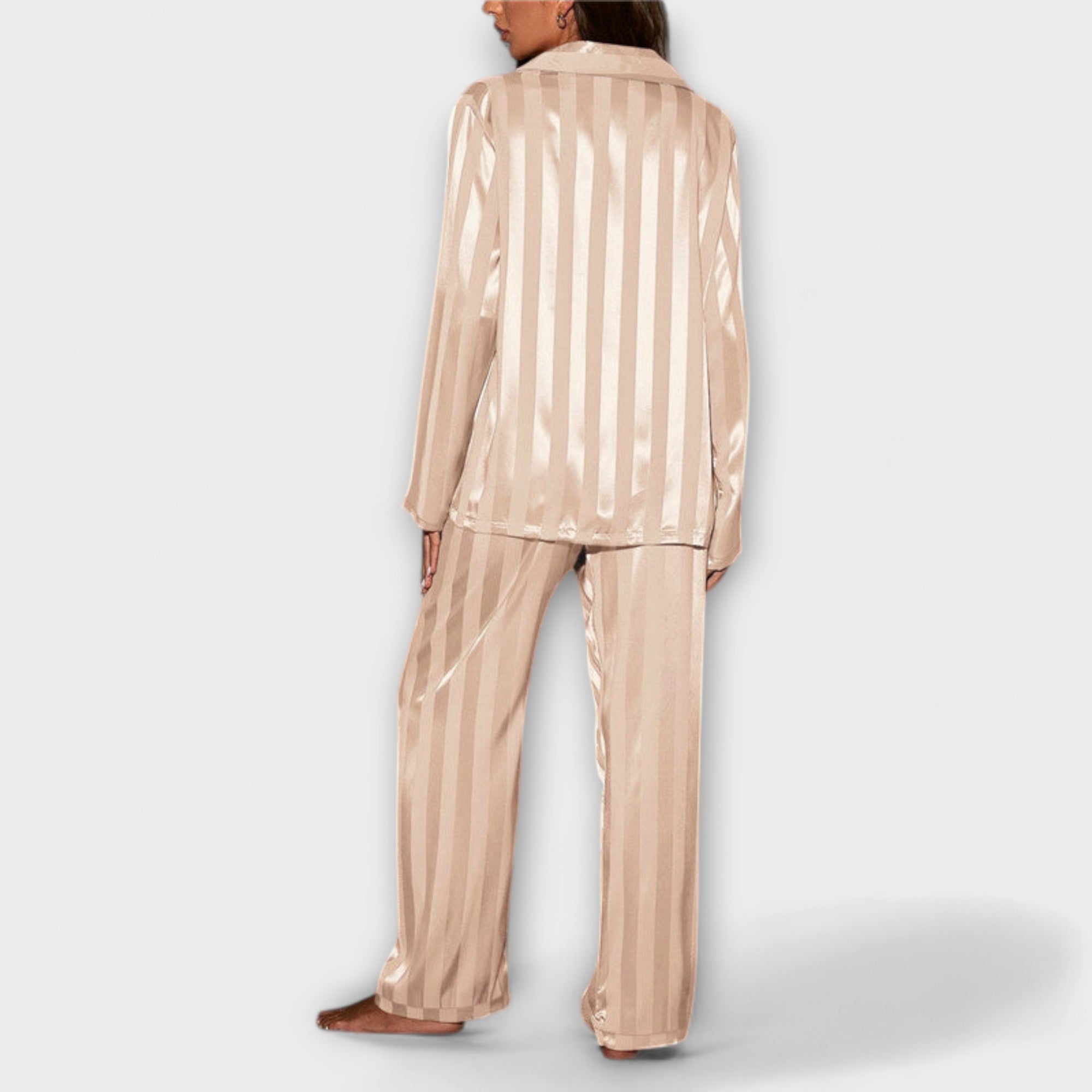 #Color_Beige
