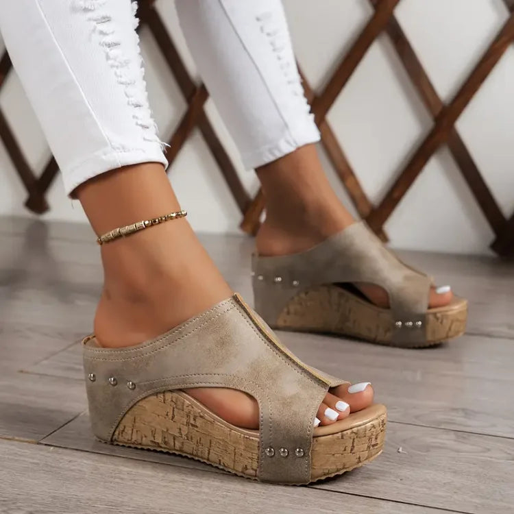 #Color_Beige