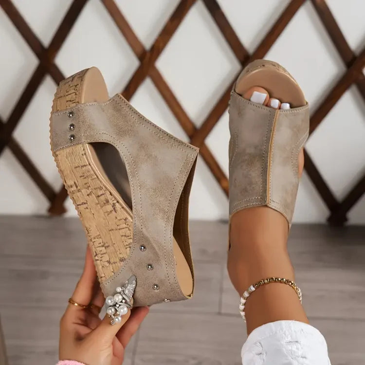 #Color_Beige