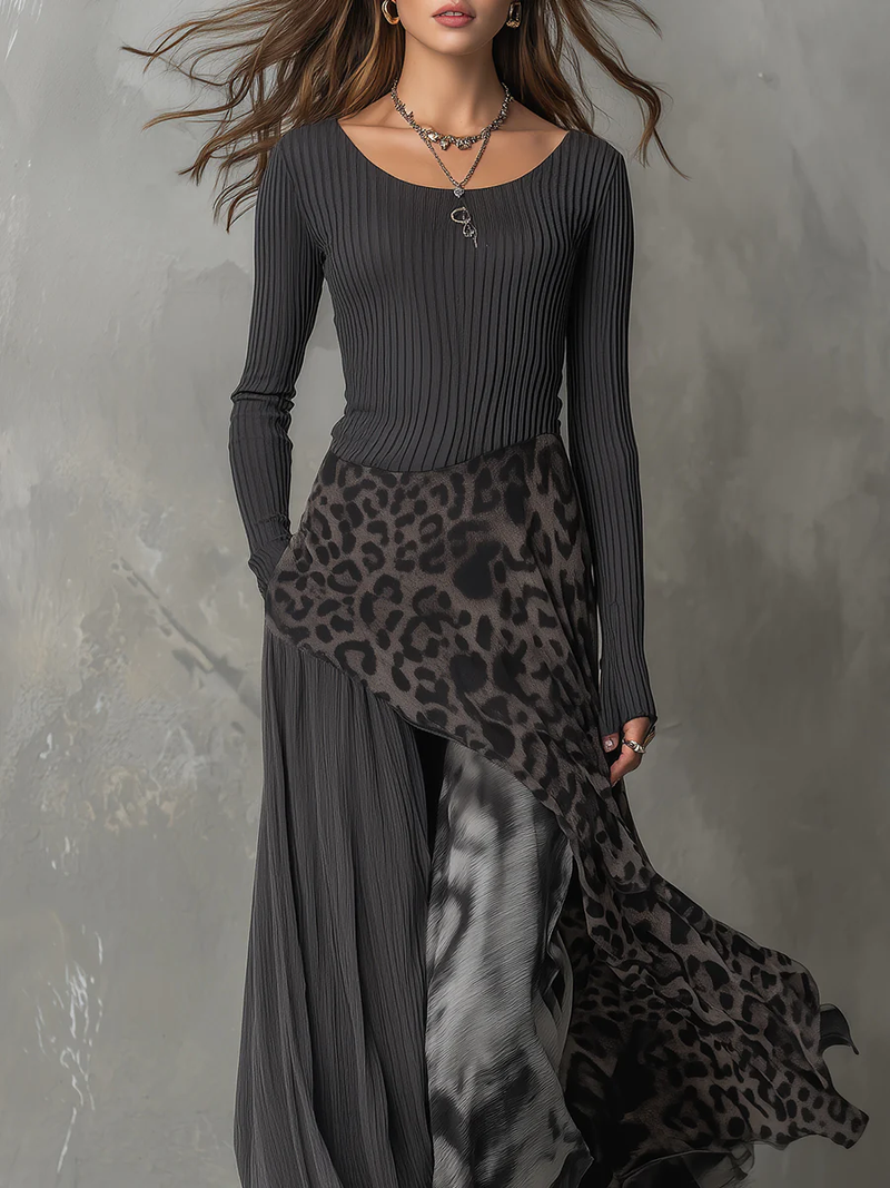 Vestido largo a rayas con estampado de leopardo